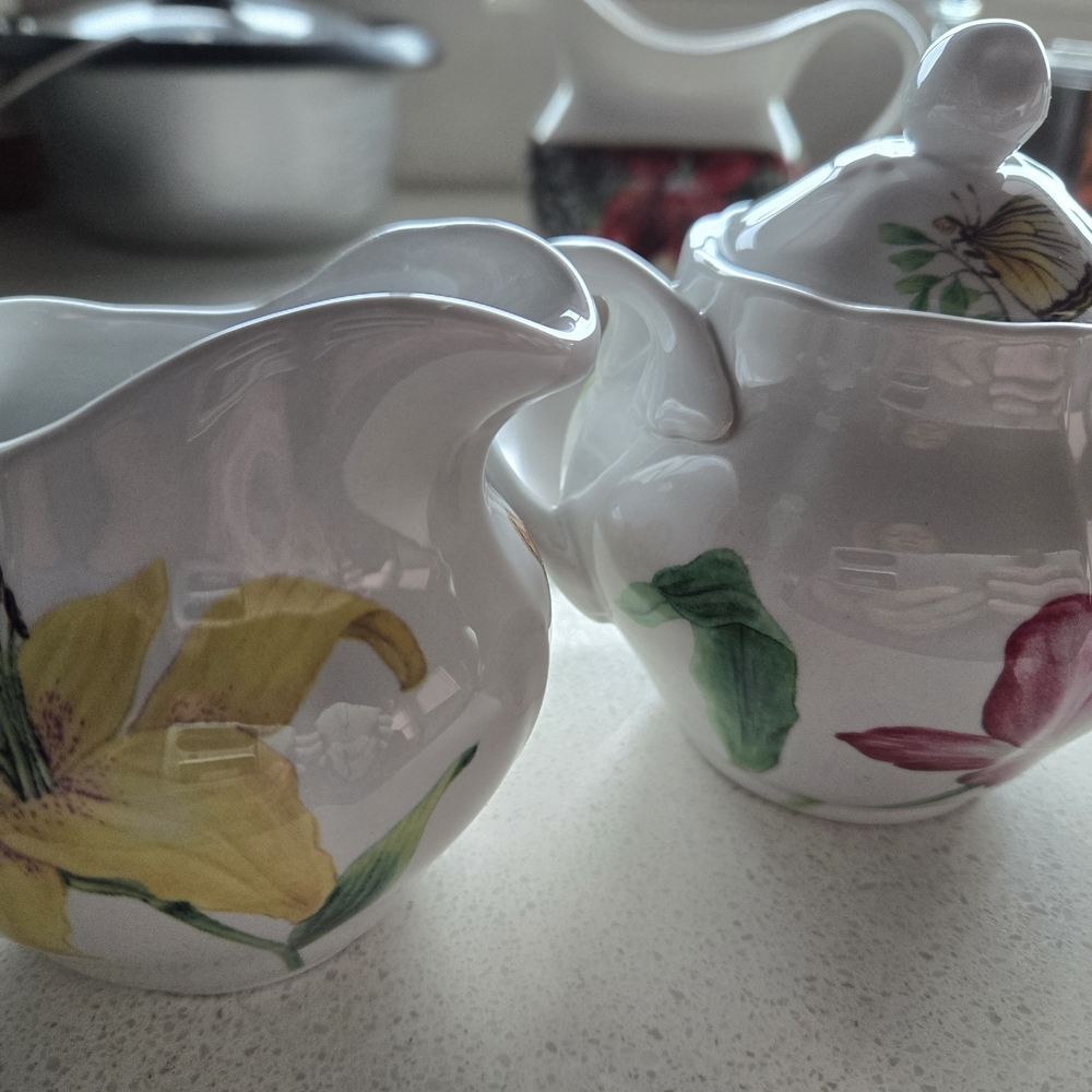 Floral Ceramic Creamer and Sugar Set